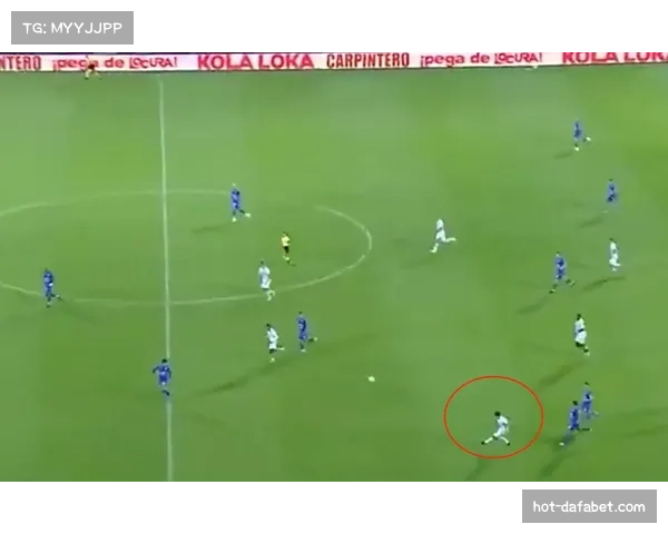 门将出球能力受考究，成为后场组织重要环节