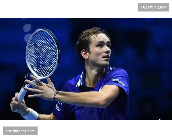 雷贾尼18岁1个月1天创纪录，意大利后卫海外首秀最年轻